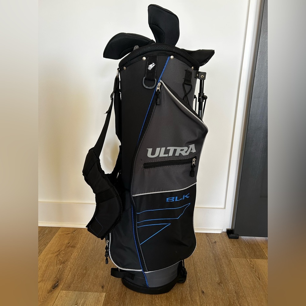 Wilson Ultra Golf Bag with head covers